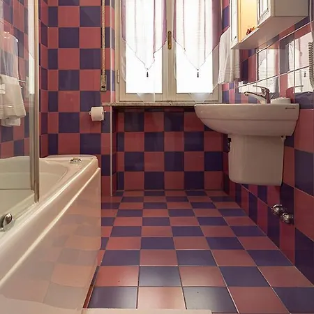Noemi Bed & Breakfast Pisa